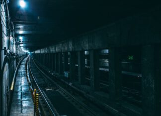 Rakouské železnice ÖBB loni zaznamenaly propad zisku i tržeb