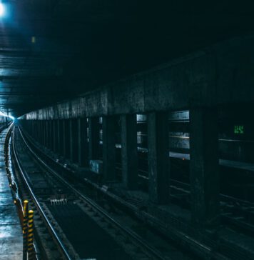 Rakouské železnice ÖBB loni zaznamenaly propad zisku i tržeb