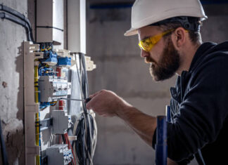 Revize elektro aneb co s rozbitou elektroinstalací?